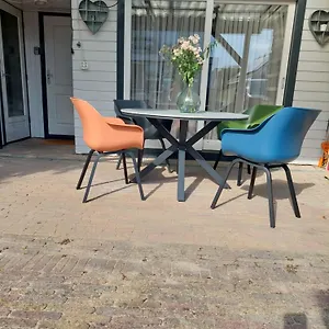 Apartment Jabaki Garden House, Hoofddorp