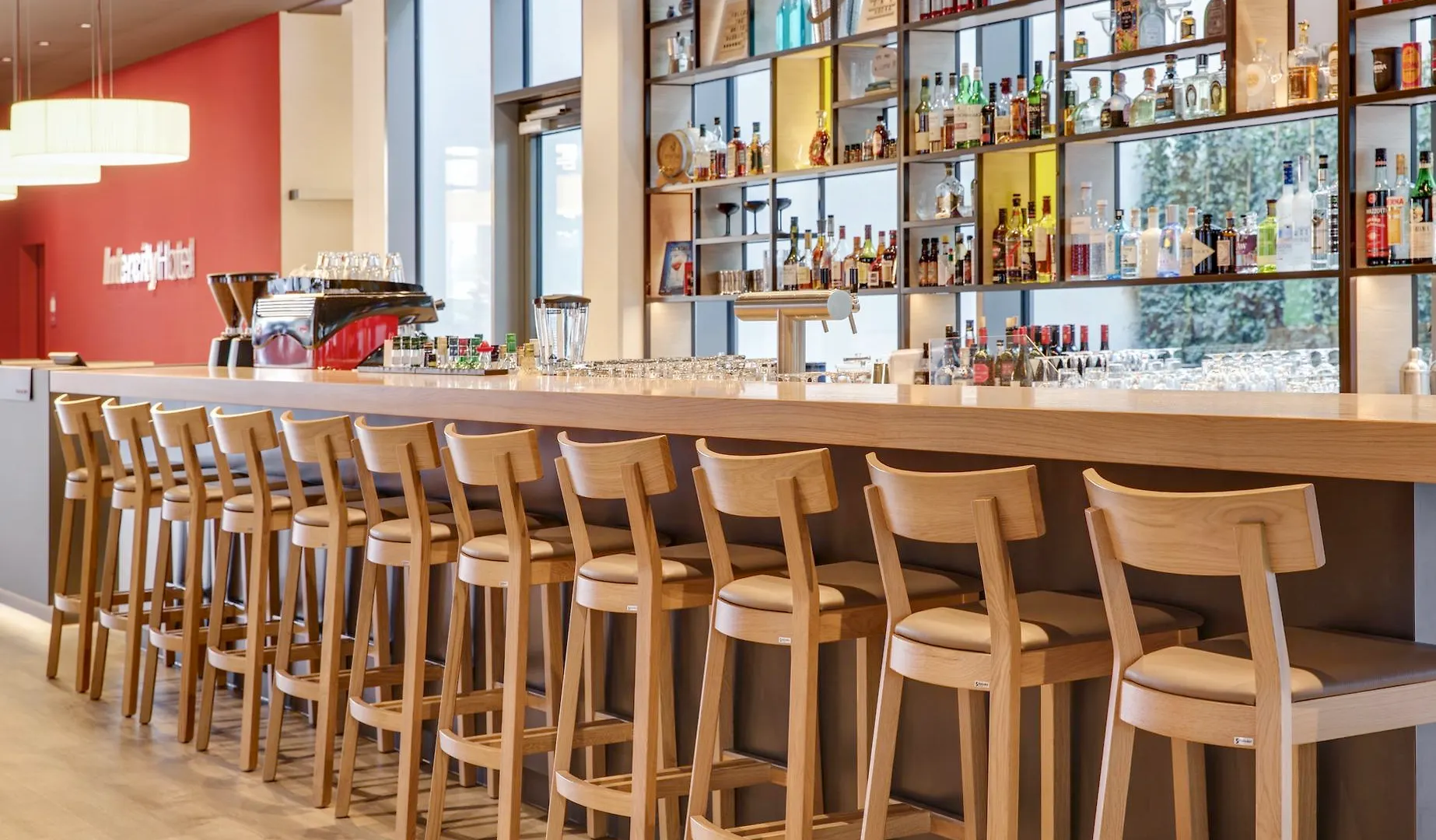 Intercityhotel Amsterdam Schiphol Airport هوفدوربْ فندق