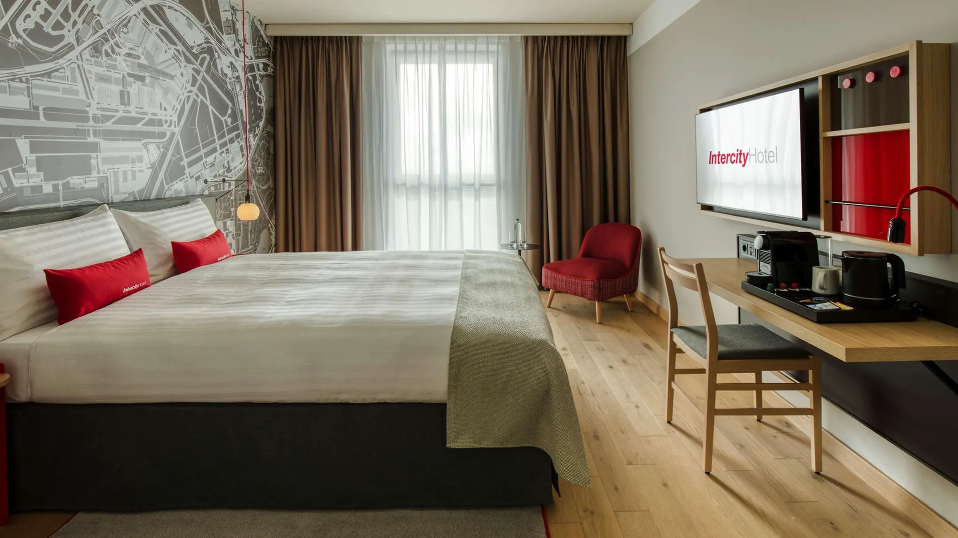 ホテル Intercityhotel Amsterdam Schiphol Airport ﾎｰﾌﾄﾞﾛｰﾌﾟ