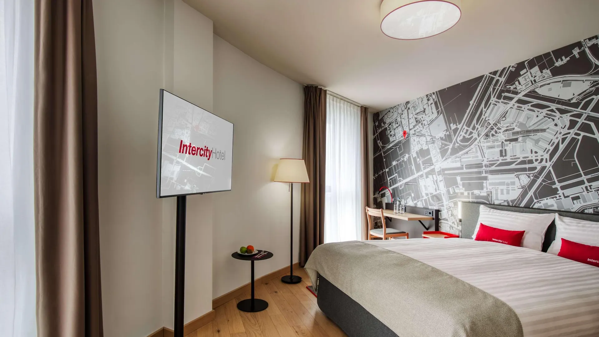 Intercityhotel Amsterdam Schiphol Airport ﾎｰﾌﾄﾞﾛｰﾌﾟ ホテル